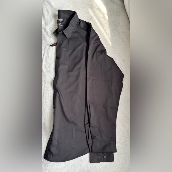 Classic Black Dress Shirt for Formal Occasions - Picture 11 of 11